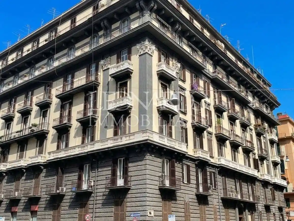 Appartamento in affitto a Napoli