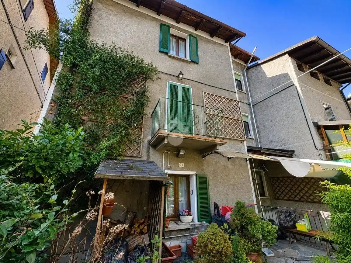 Casa indipendente in vendita a Poggiridenti