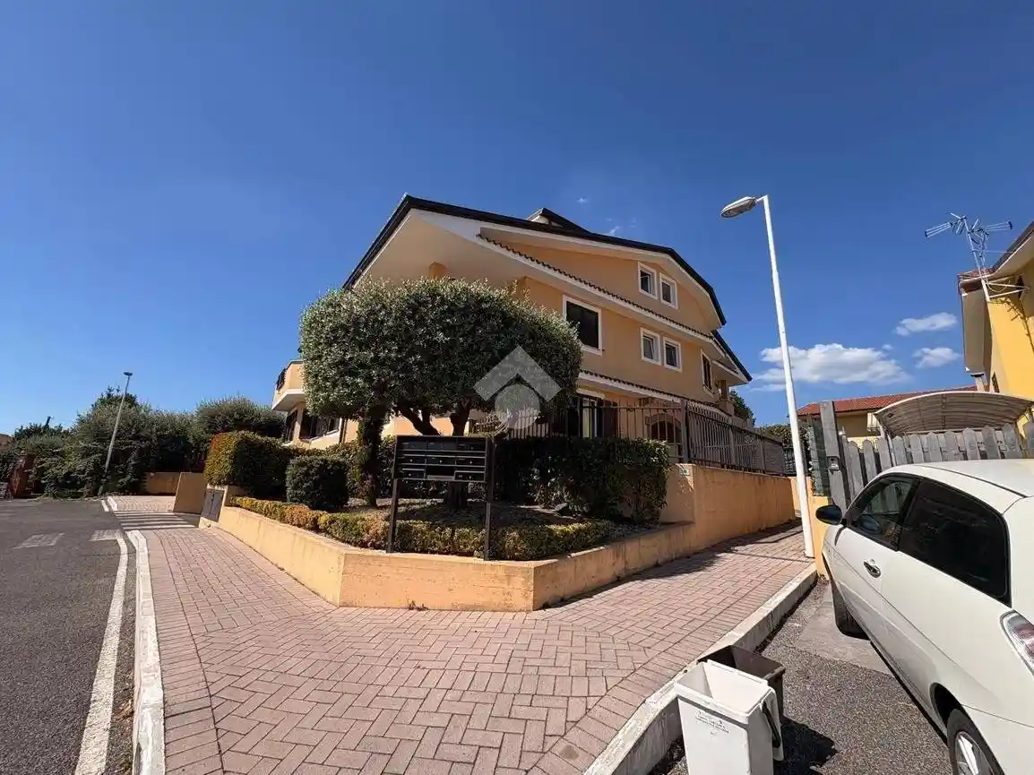 Appartamento in vendita a Lariano