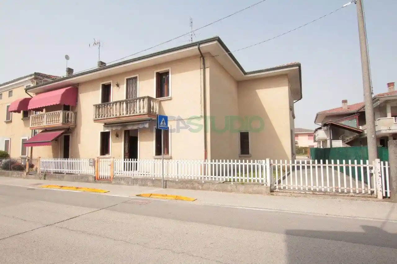 Villa in vendita a Quinto Vicentino