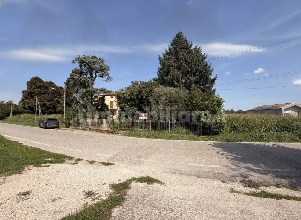 Rustico - Casale in vendita a Padova
