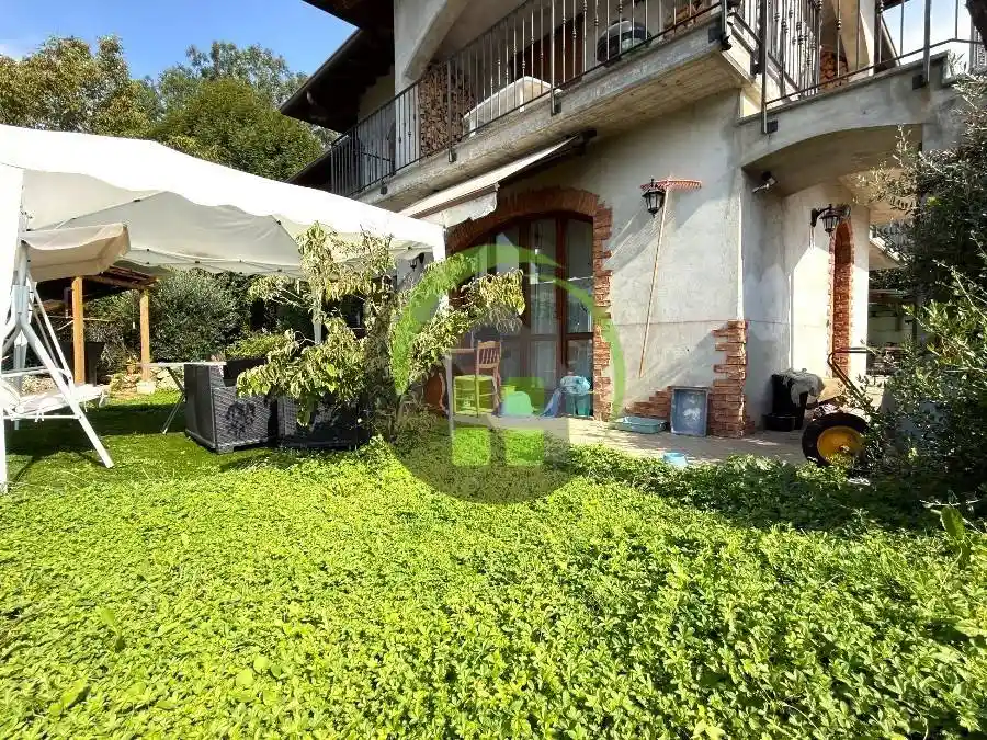 Appartamento in vendita a Cazzano Sant'Andrea