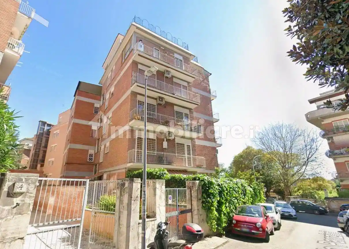 Appartamento in vendita a Roma