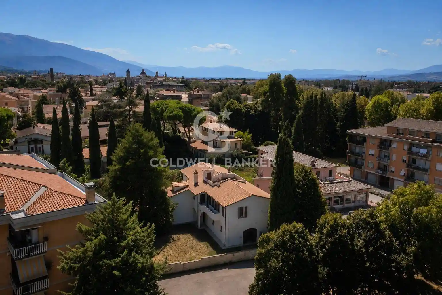 Casa indipendente in vendita a Foligno
