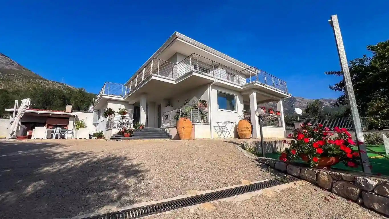 Villa - foto 2