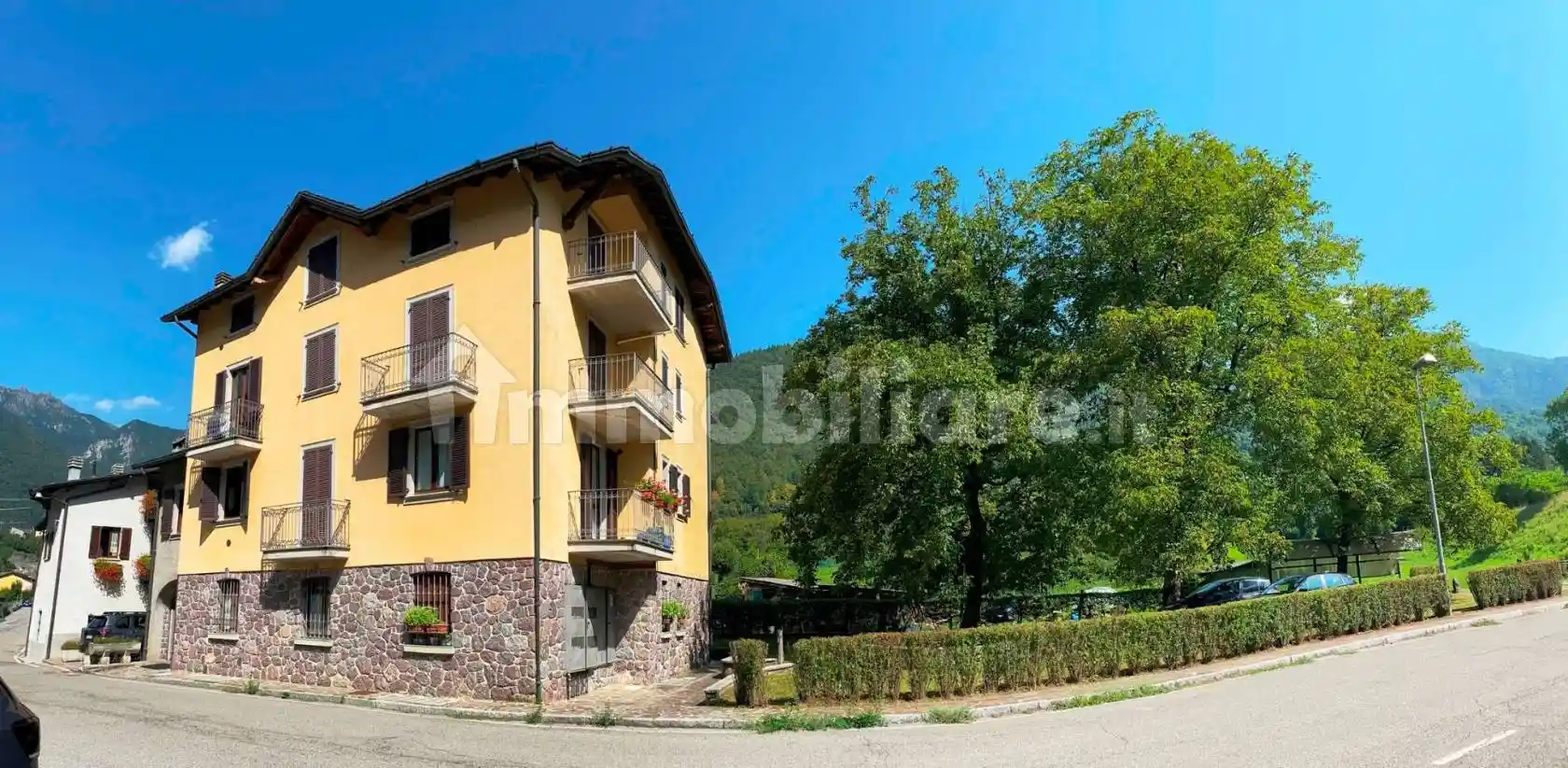Appartamento in vendita a Lenna