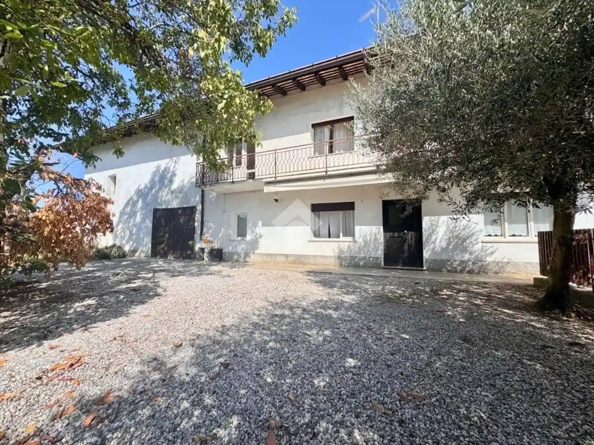 Casa indipendente in vendita a Corno di Rosazzo