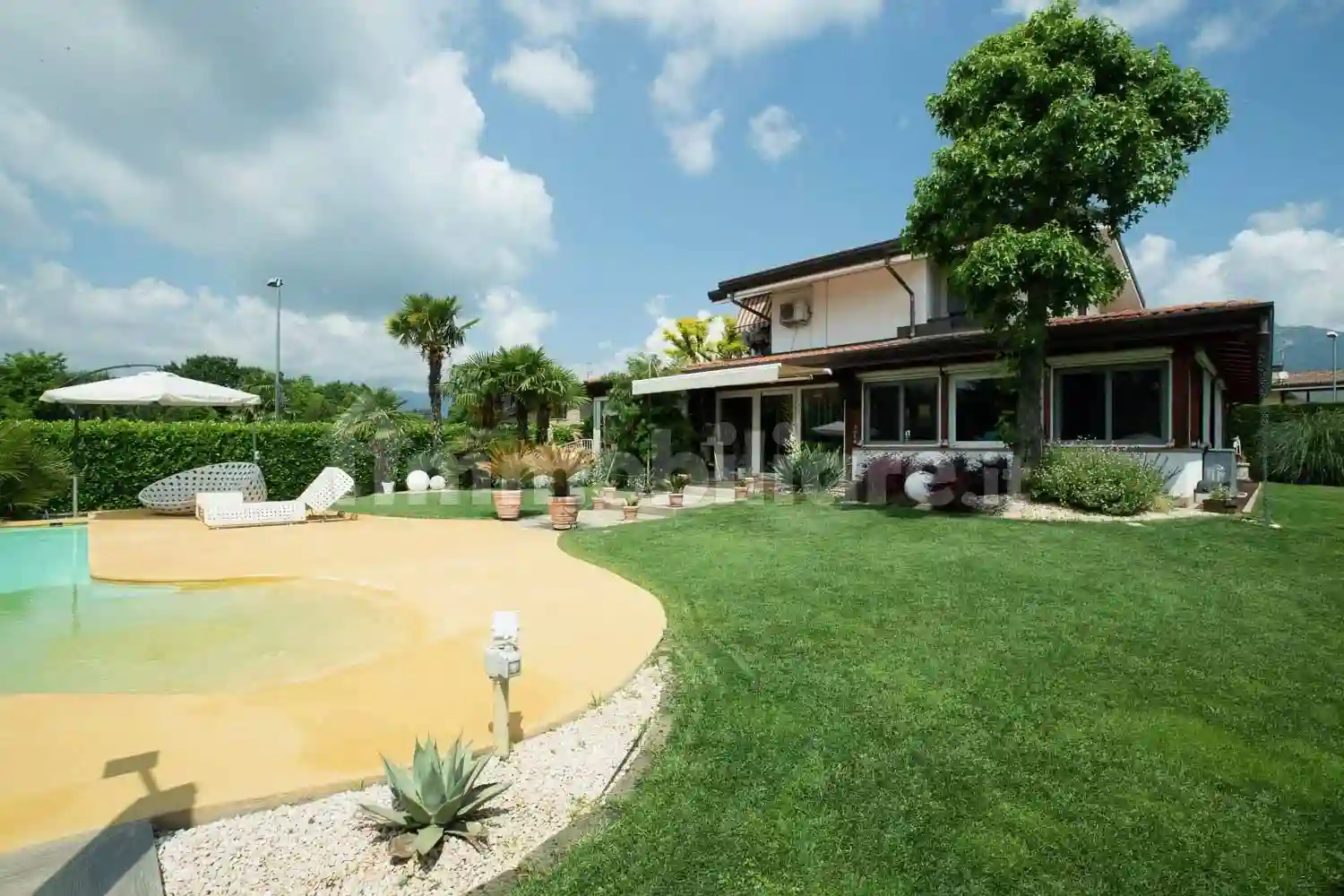 Villa - foto 3