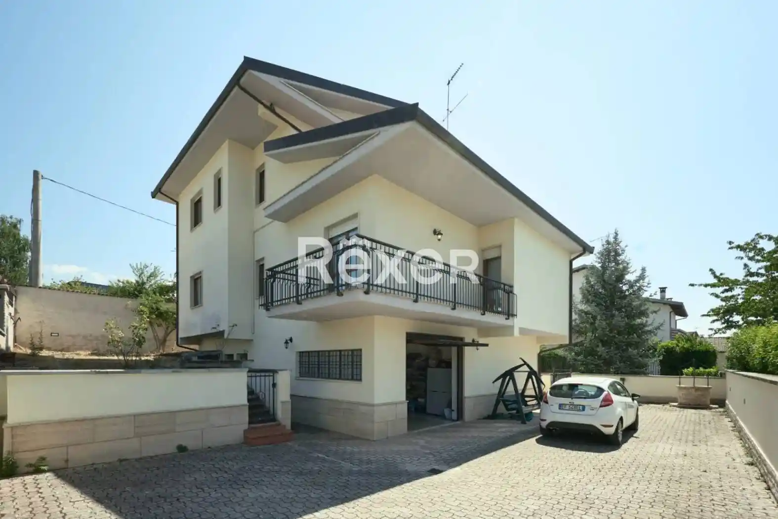 Villa in vendita a L'Aquila