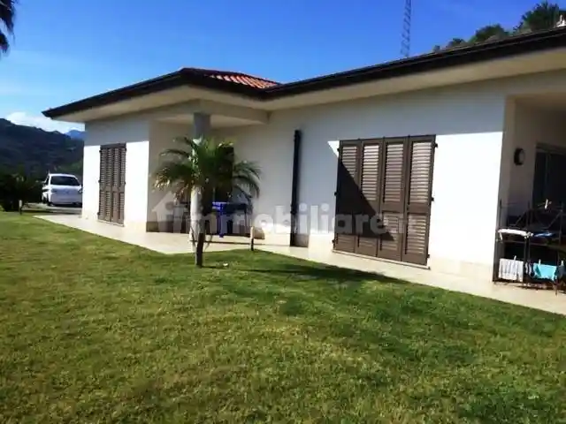 Villa in vendita a Camporosso