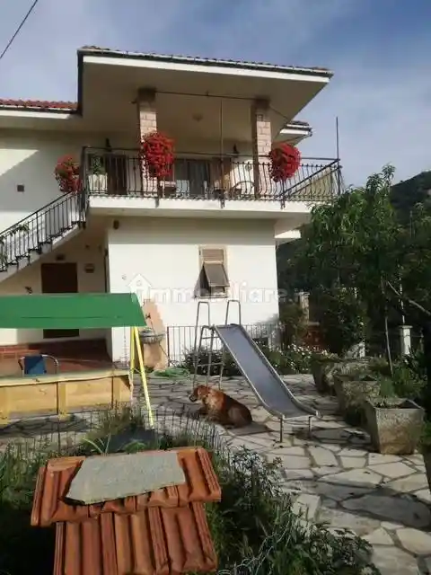 Villa in vendita a Camporosso