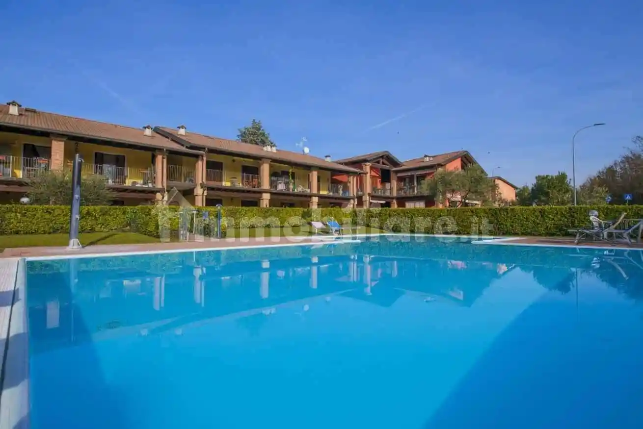 Appartamento in affitto a Peschiera del Garda