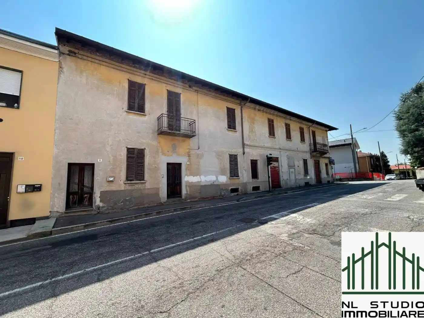 Palazzo - Edificio in vendita a Cardano al Campo