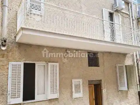 Villa in vendita a Aragona