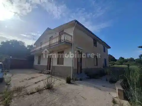 Villa in vendita a Aragona