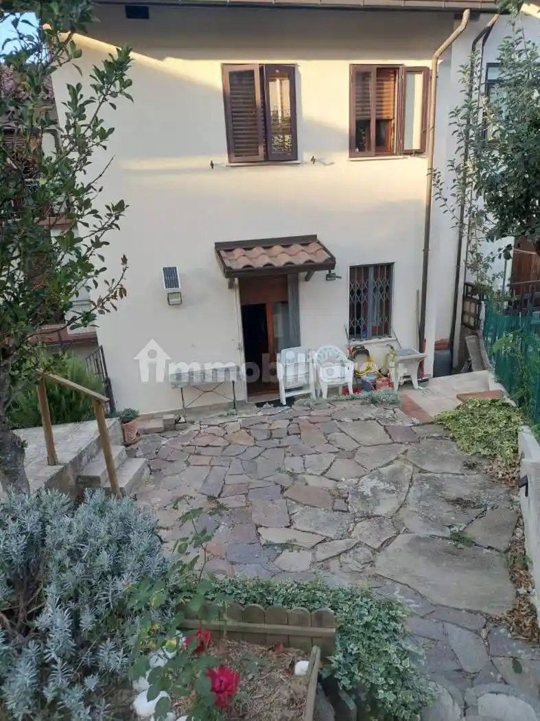 Casa indipendente in affitto a Castiglione dei Pepoli