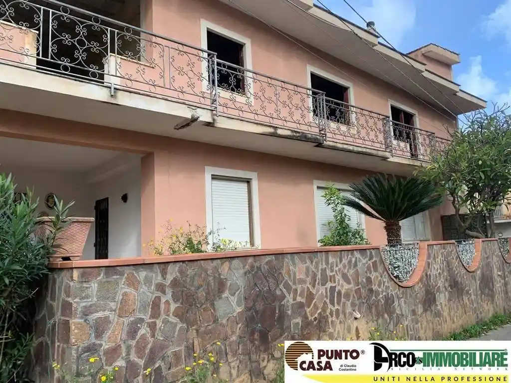 Casa indipendente in vendita a Palermo