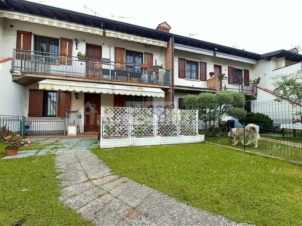 Appartamento in vendita a Adro