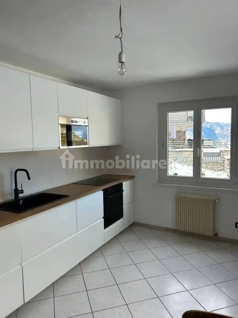 Casa indipendente in affitto a Trento