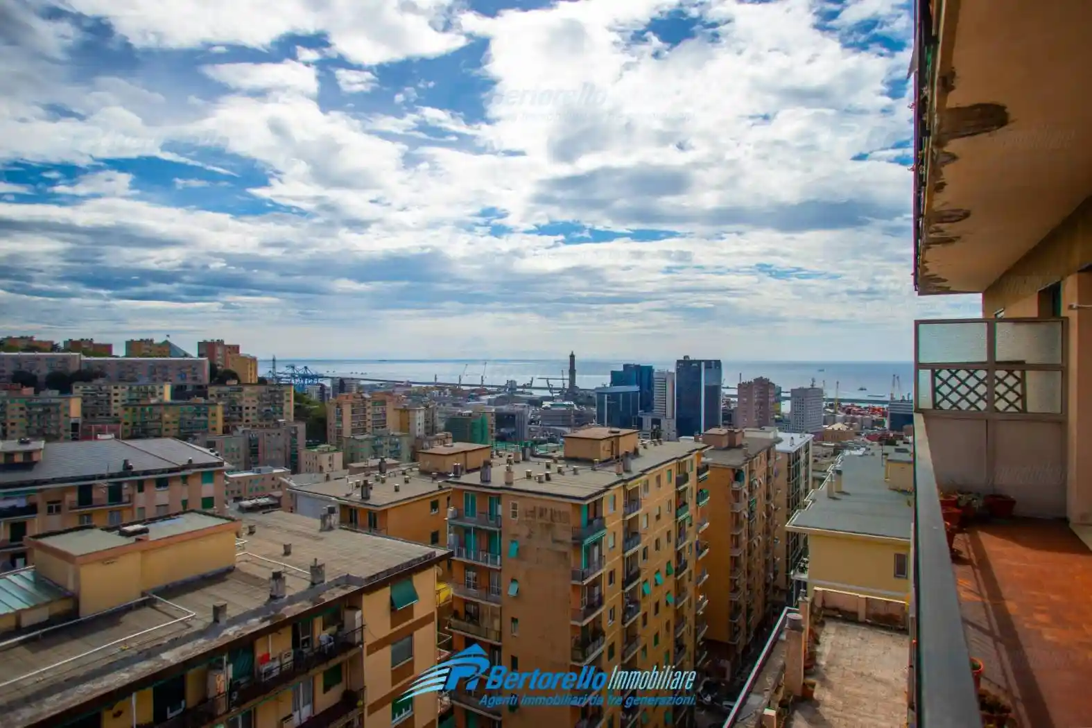 Appartamento in vendita a Genova