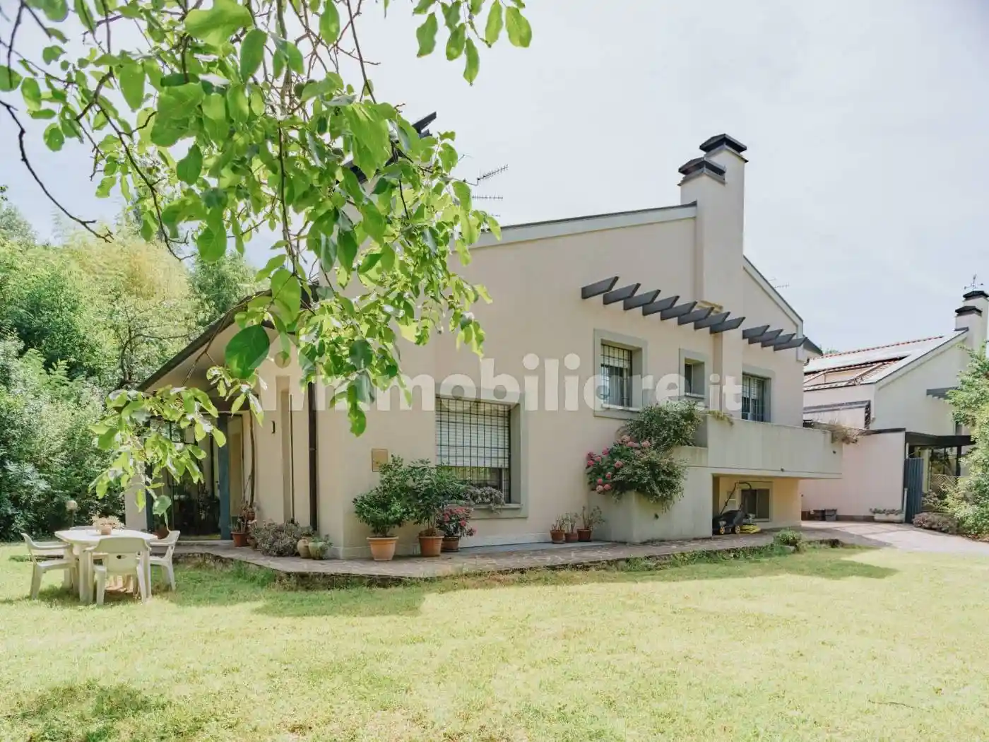 Villa in vendita a Pianoro