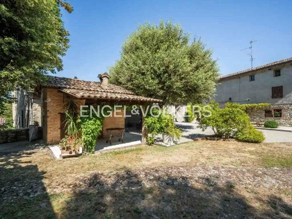 Rustico - Casale in vendita a San Polo d'Enza