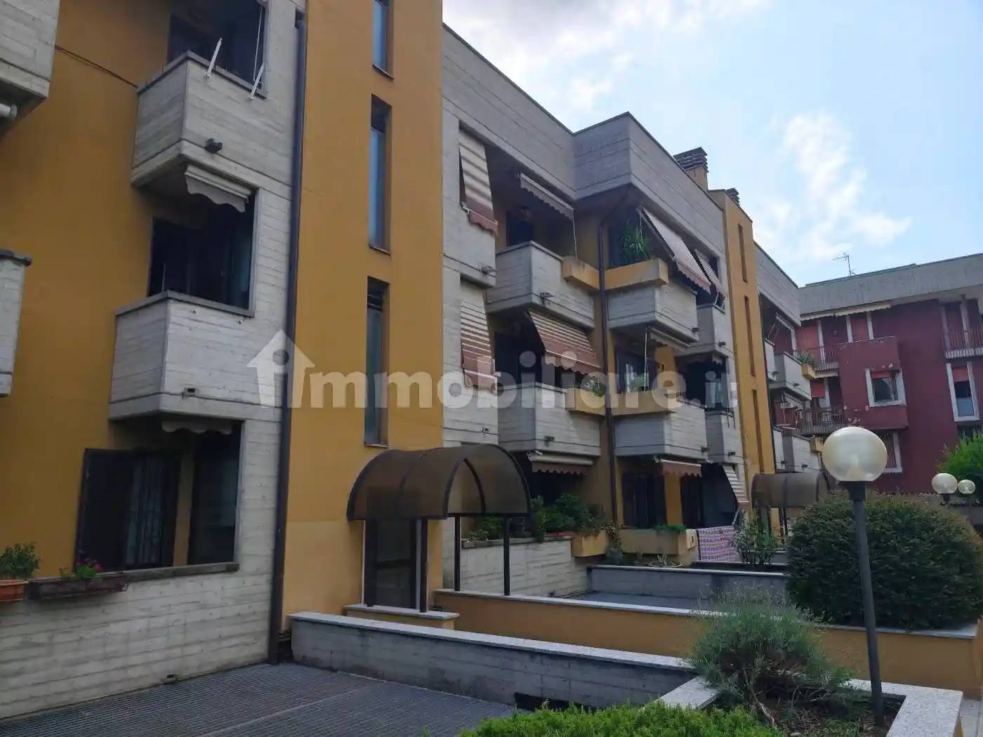 Appartamento in affitto a Desio