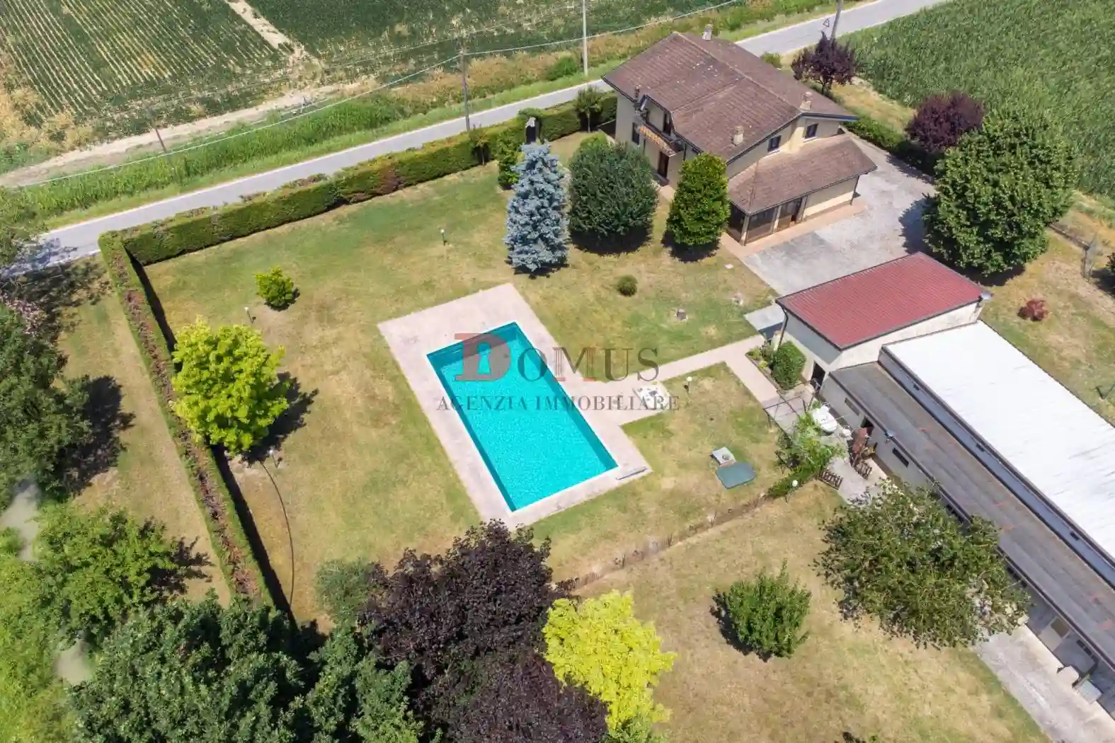 Villa - foto 2