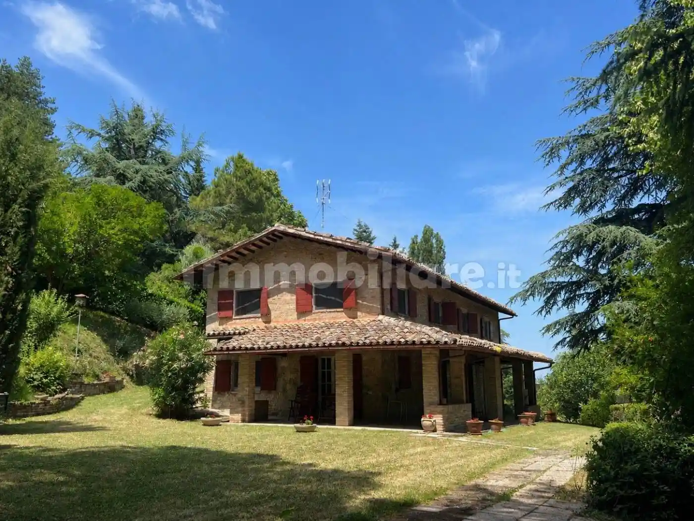 Rustico - Casale in vendita a Urbino
