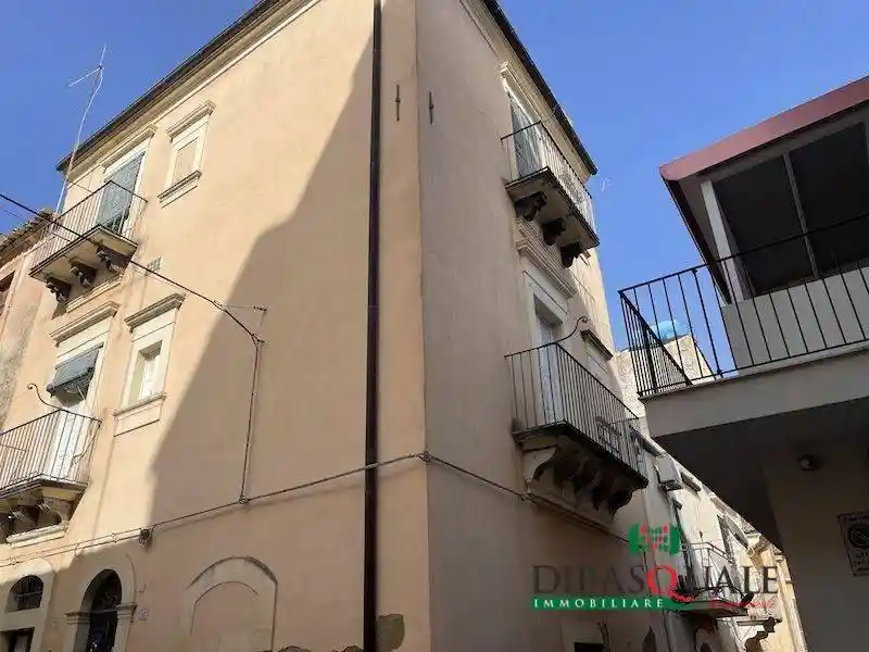 Casa indipendente in vendita a Ragusa