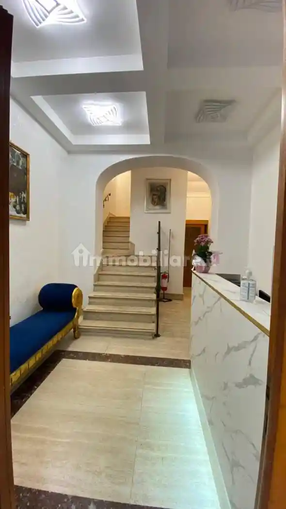 Palazzo - Edificio in vendita a Roma