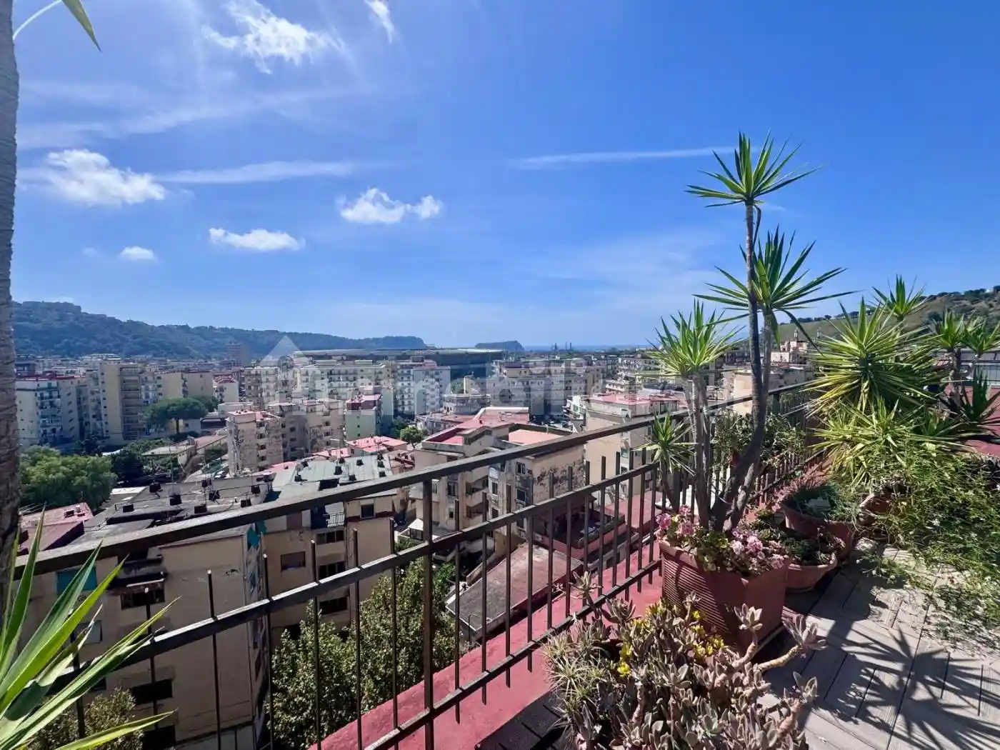 Appartamento in vendita a Napoli