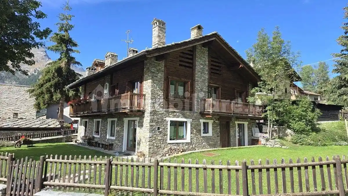 Villa in vendita a Cogne