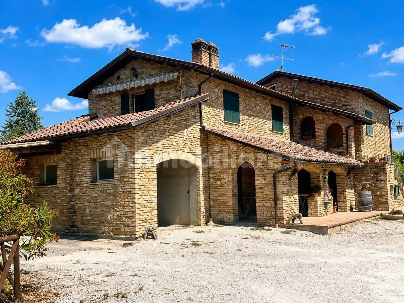 Rustico - Casale in vendita a Fratte Rosa