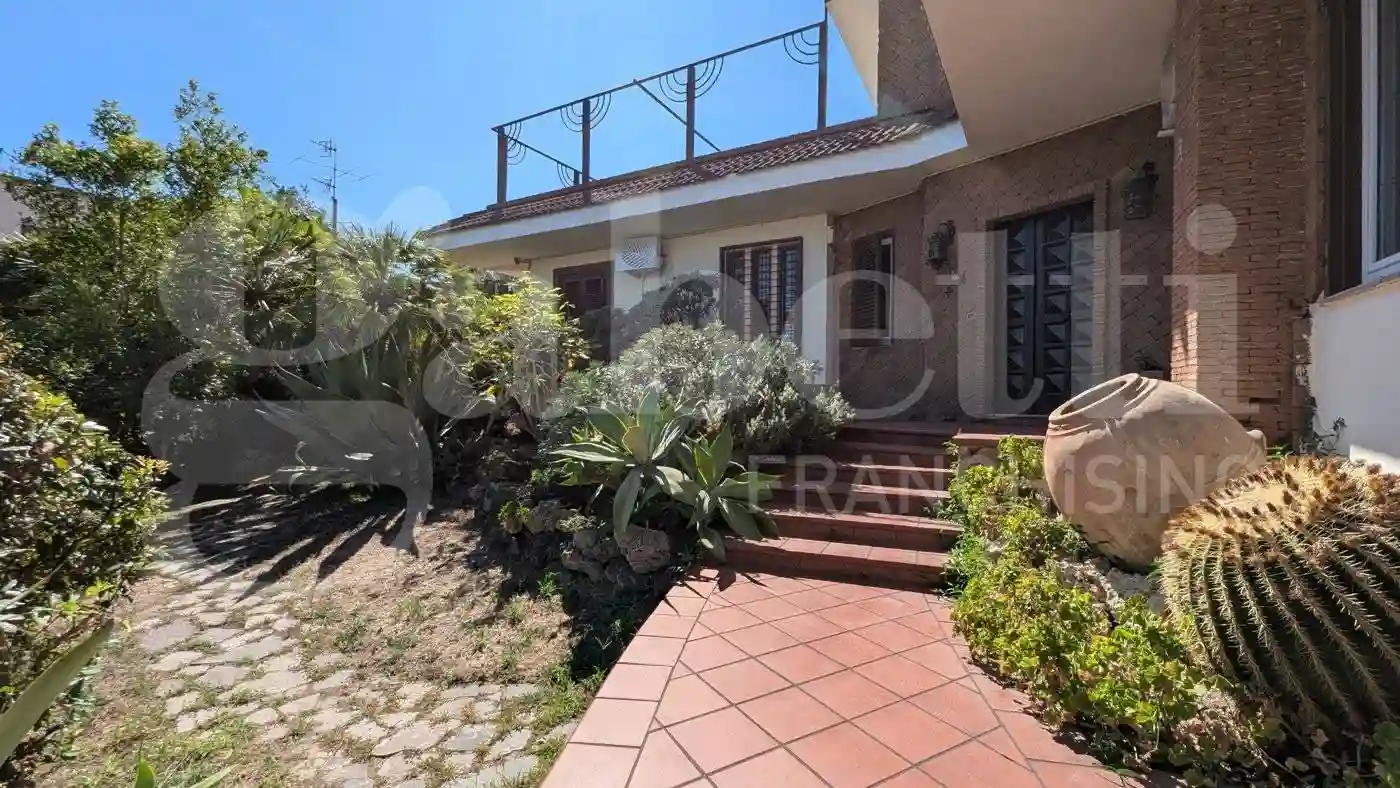 Villa - foto 2