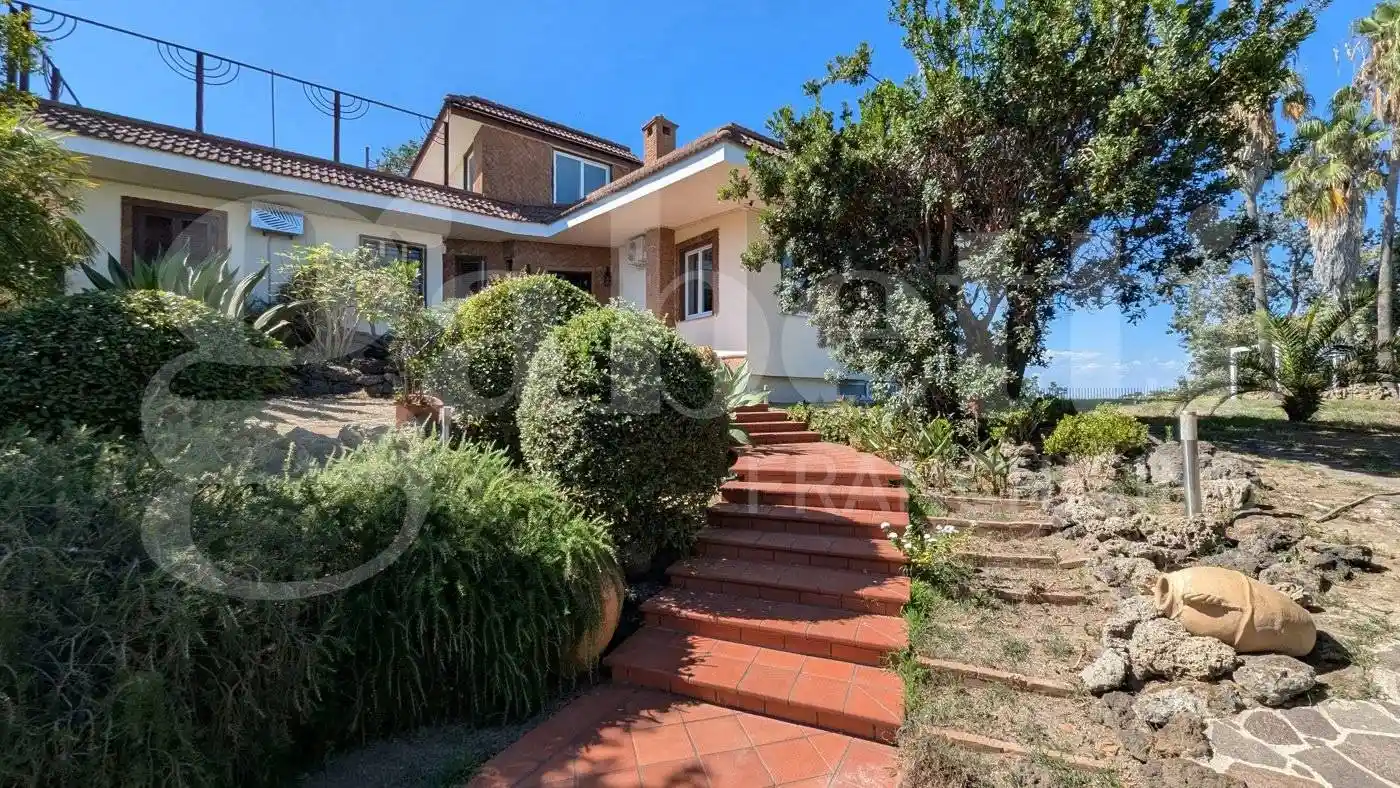 Villa in vendita a Bacoli
