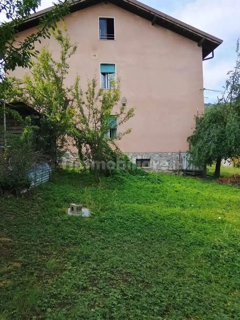 Villa in vendita a Boves