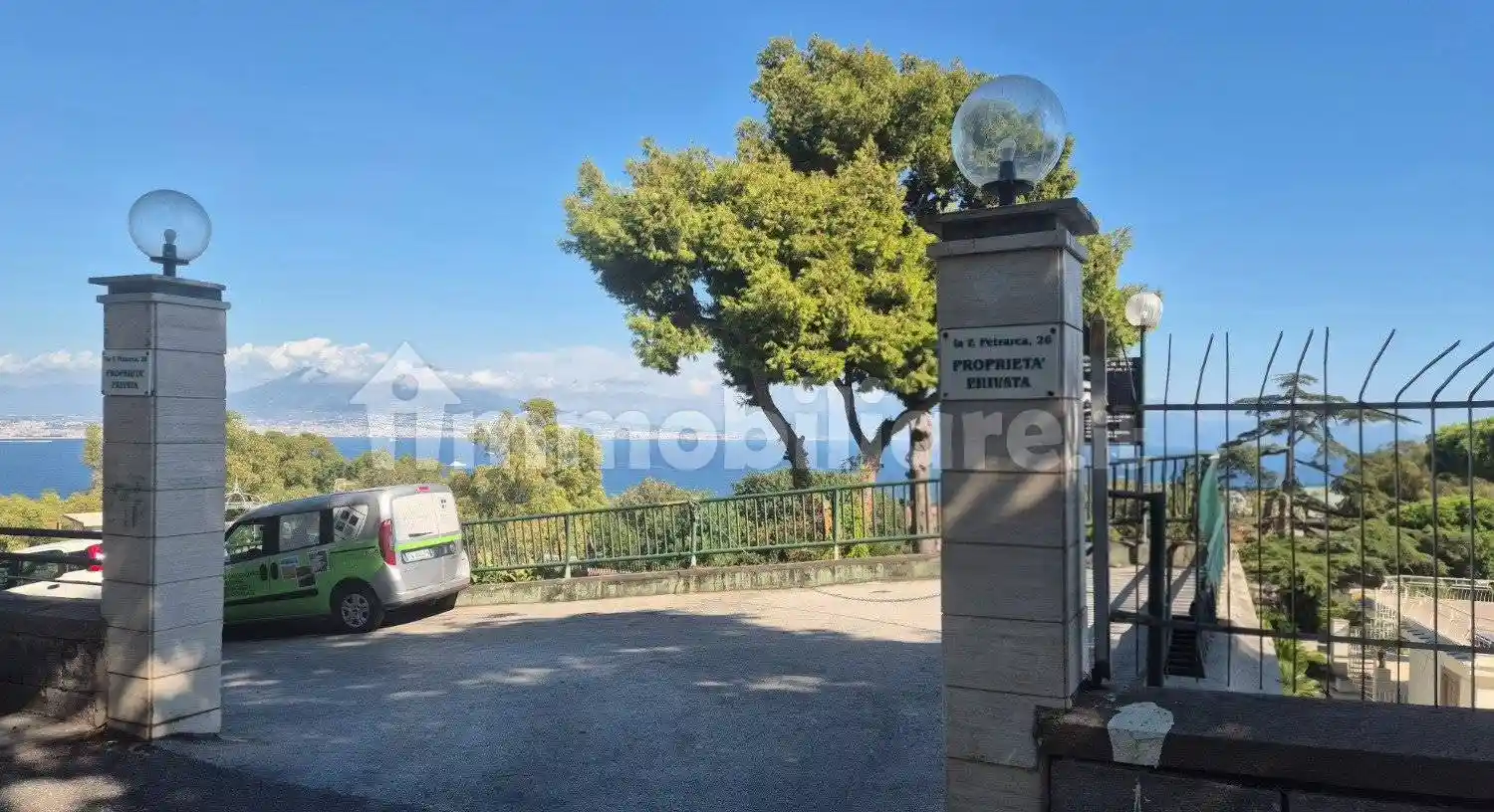 Appartamento in affitto a Napoli