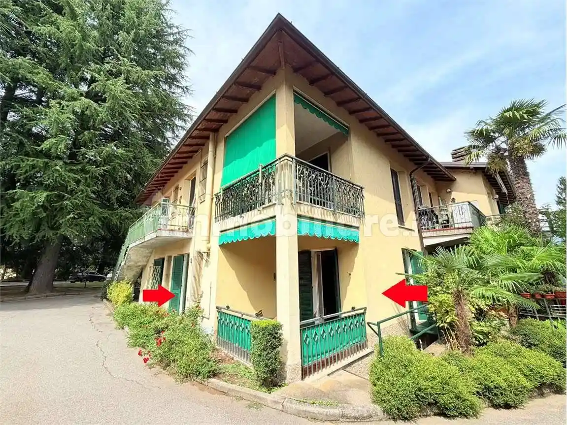 Appartamento in vendita a Lavena Ponte Tresa