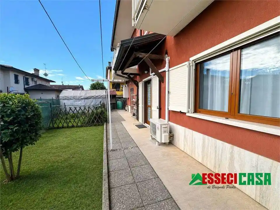 Appartamento in vendita a Arzago d'Adda