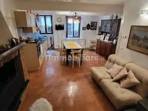 Villa in vendita a Claino con Osteno