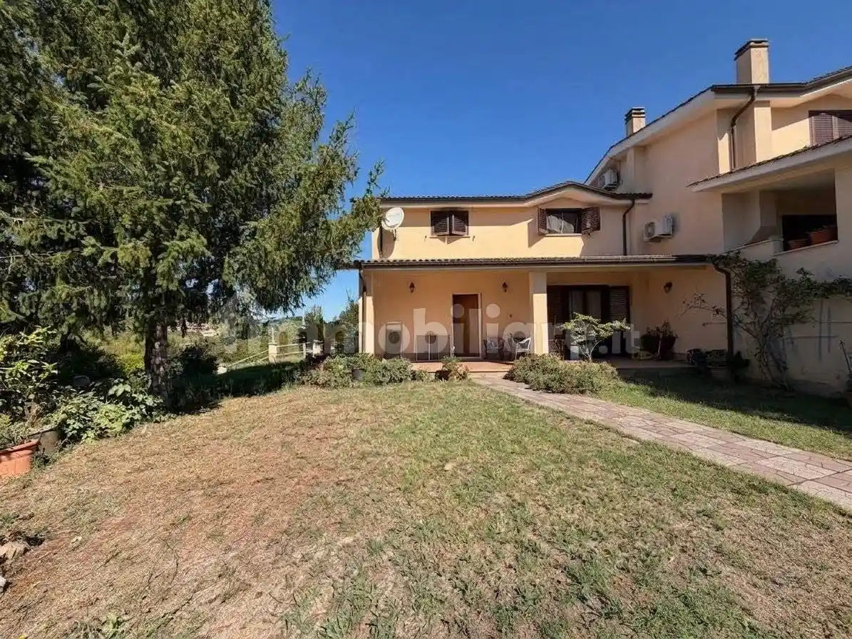 Villa in vendita a Fiano Romano