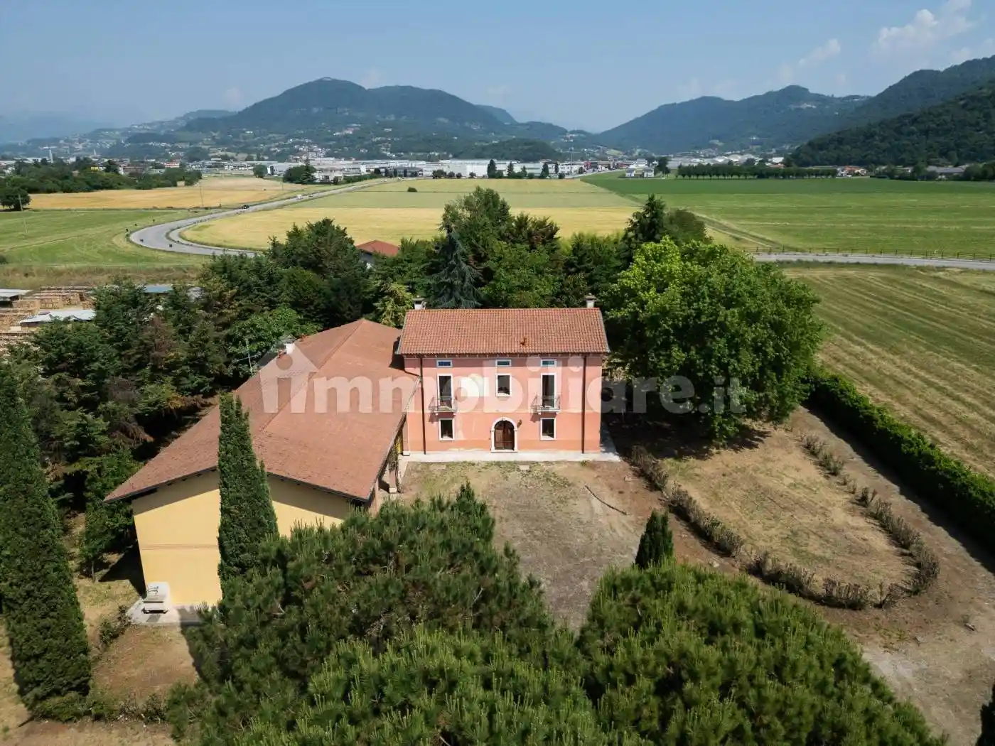 Villa in vendita a Castelgomberto