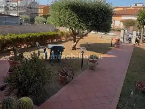 Appartamento in vendita a Campiglia Marittima