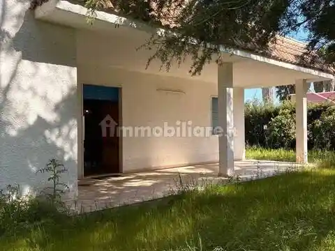 Villa in vendita a Cutrofiano