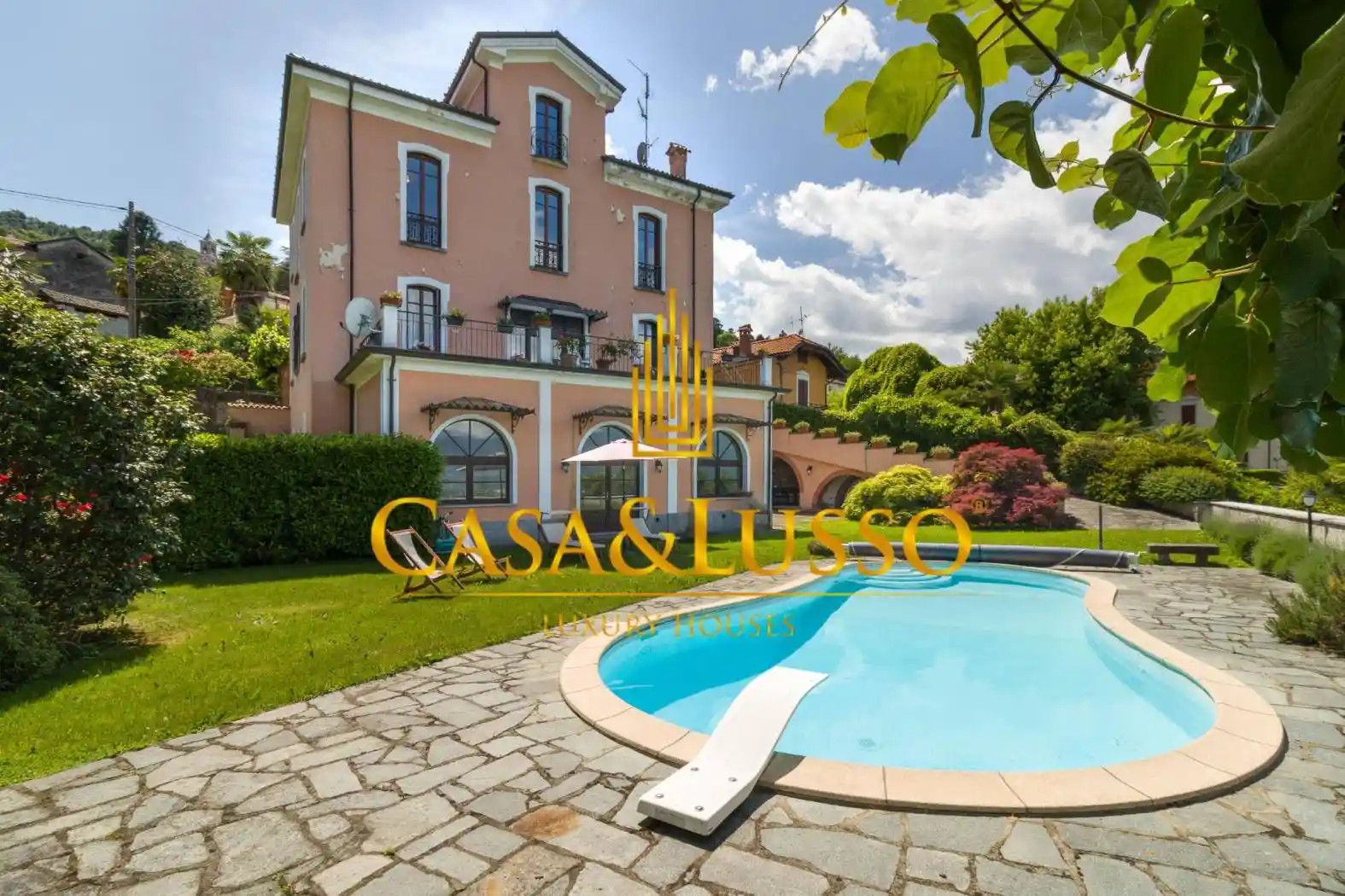 Villa in vendita a Stresa