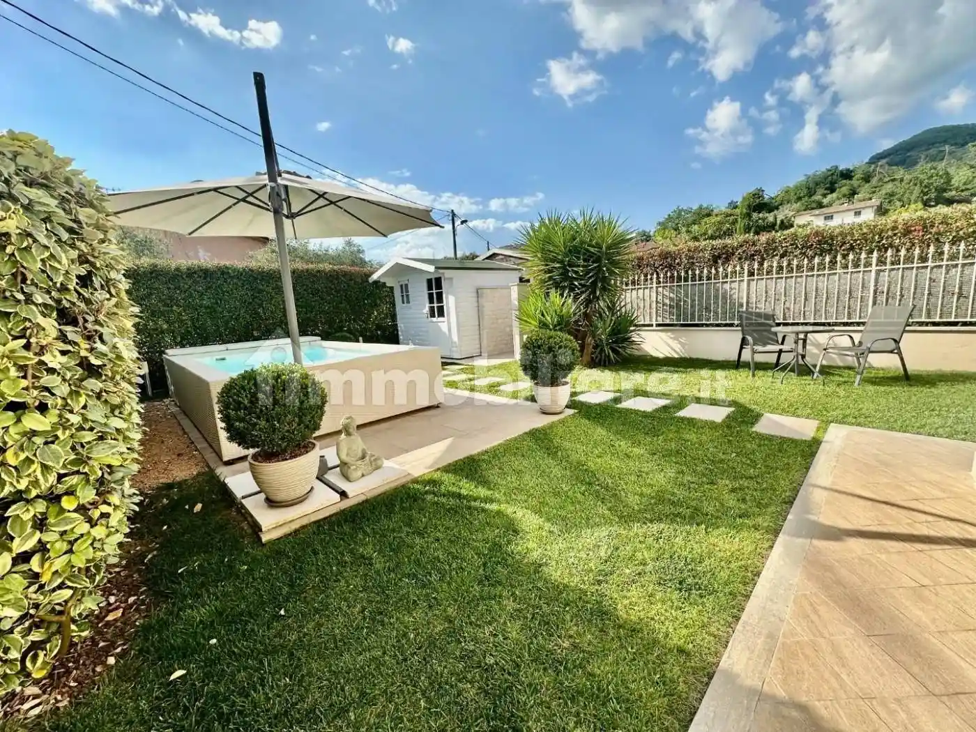 Villa in vendita a Carrara