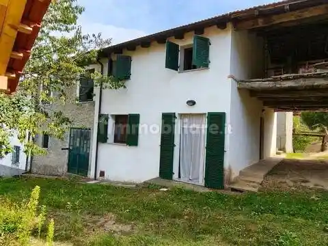 Villa in vendita a Dego