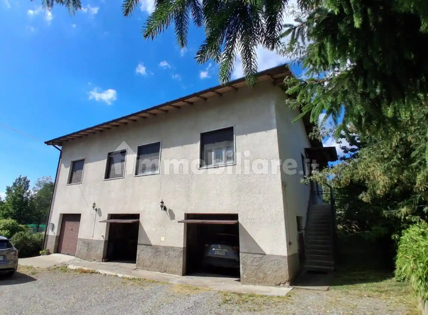Villa in vendita a Gemonio
