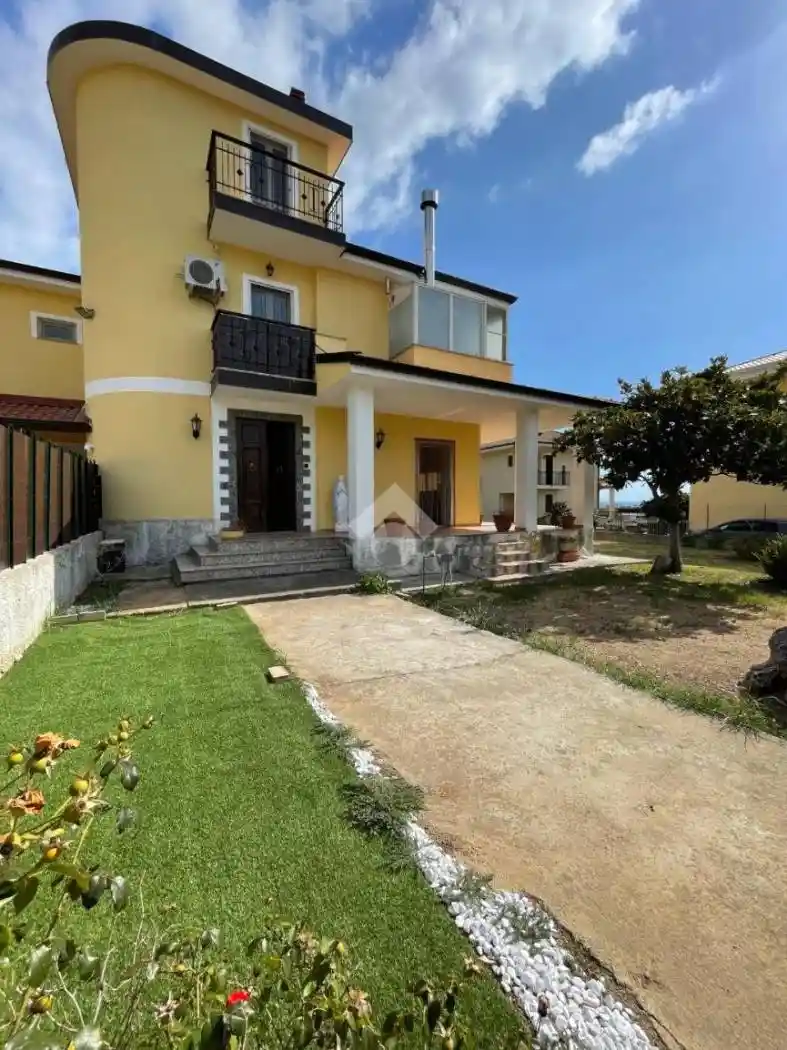 Casa indipendente in vendita a Gizzeria